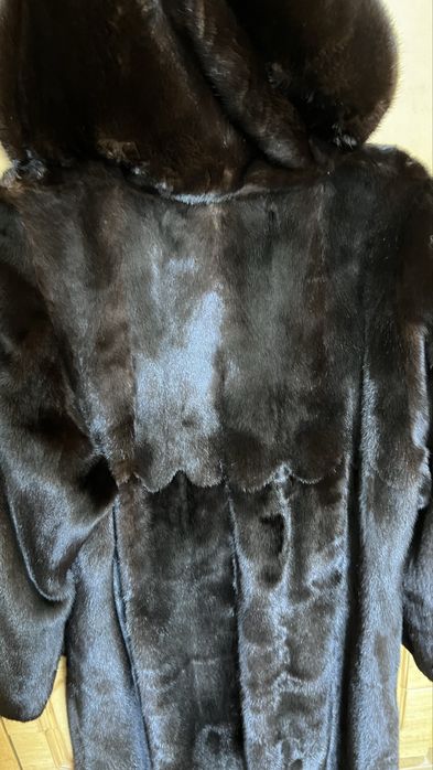 Продаю норка шубу