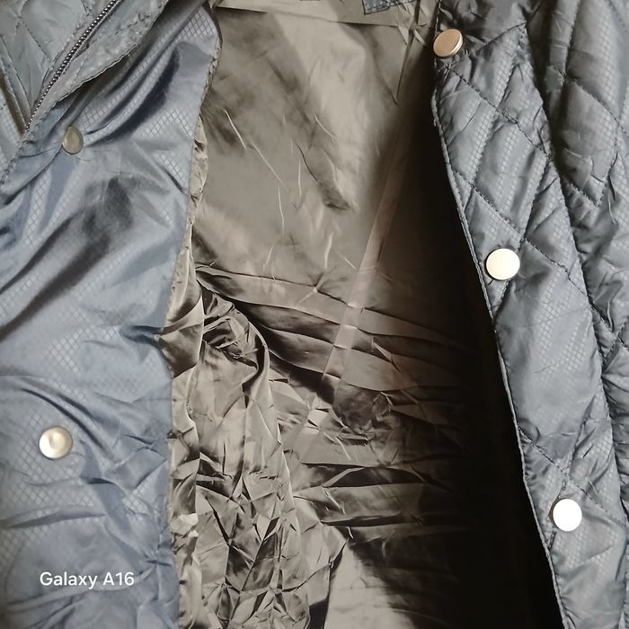 Мурской пиджак сотилади.