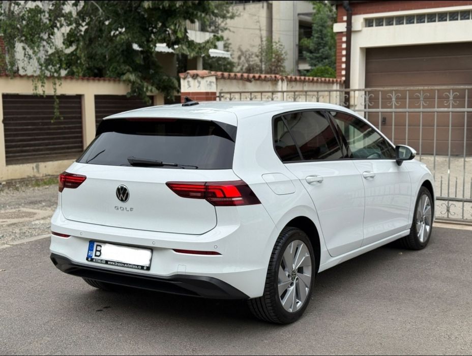 VOLKSWAGEN Golf 2024 — imagine 4