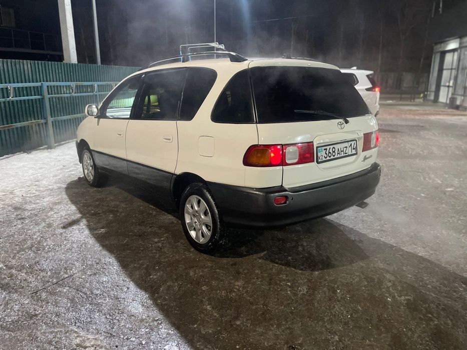 Toyota Ipsum 1997 г