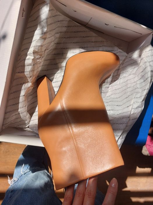 Кожаные ботинки на платформе. 39. Aldo