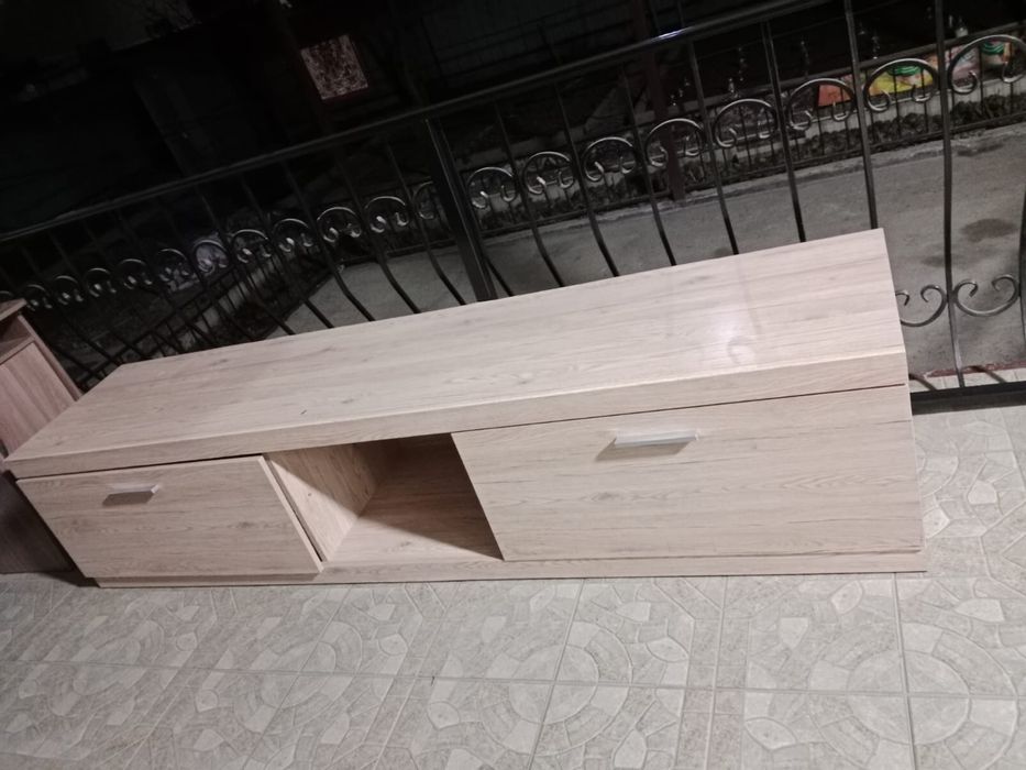 Тумбочка под телевизор