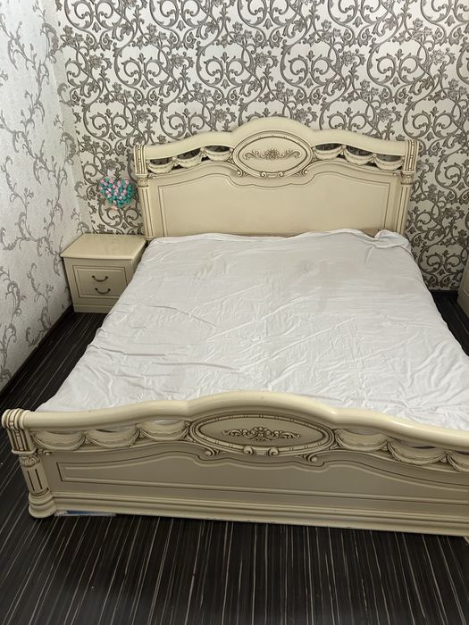 Диван мебель белый