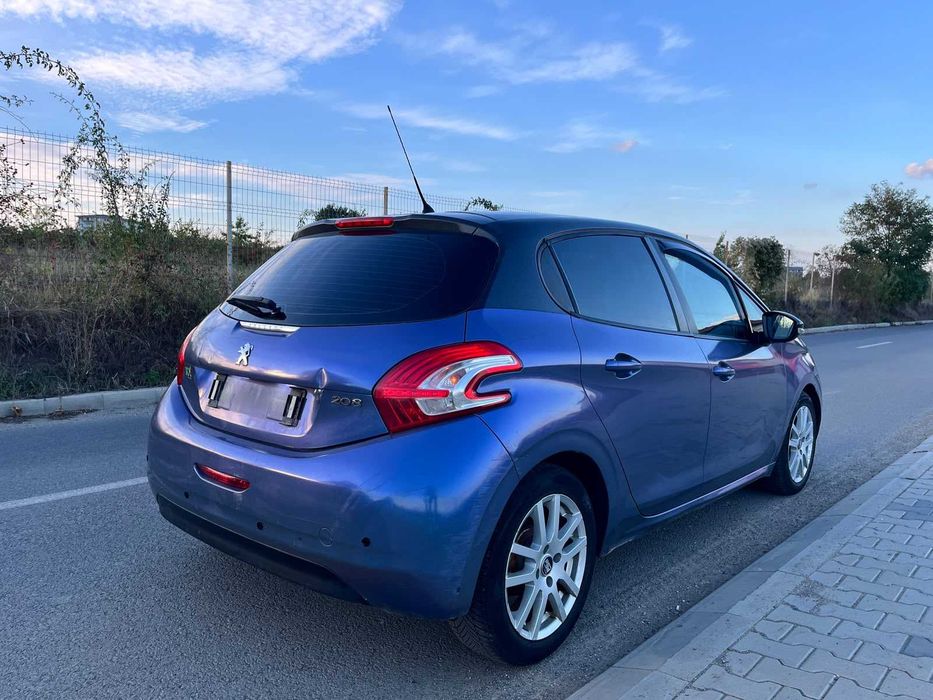 Peugeot 208 1.4 HDi • 2013 • 3.000 €