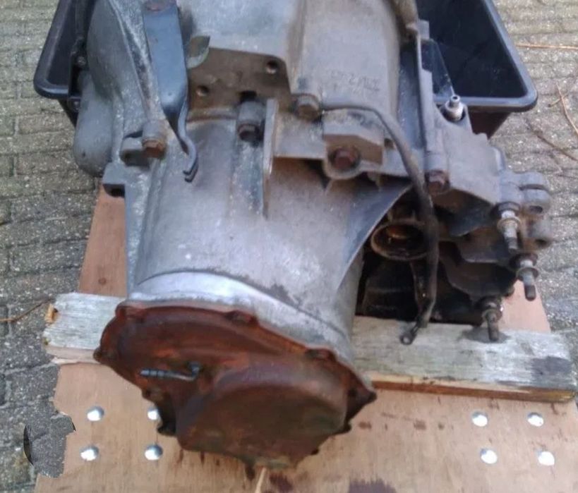 Мотор-коробка от Форда