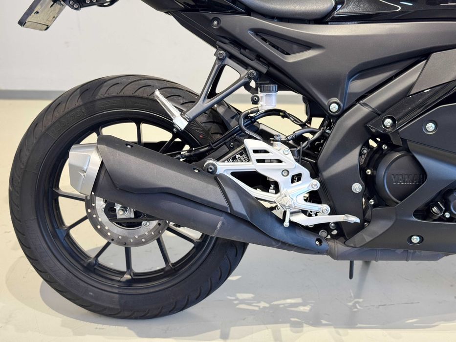 Motocicleta Yamaha YZF R125