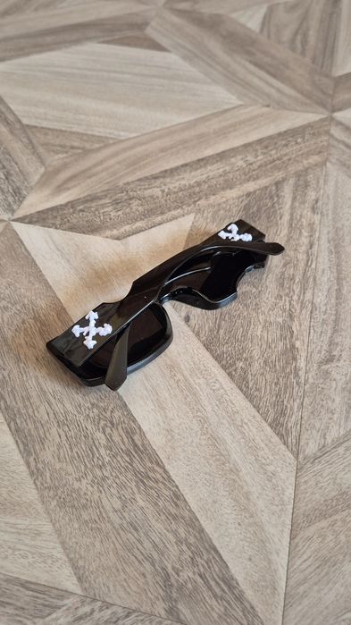 Ochelari de soare Off White Cady negri