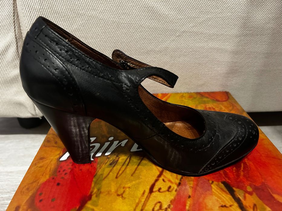 Обувки на висок ток, 38 Португалия