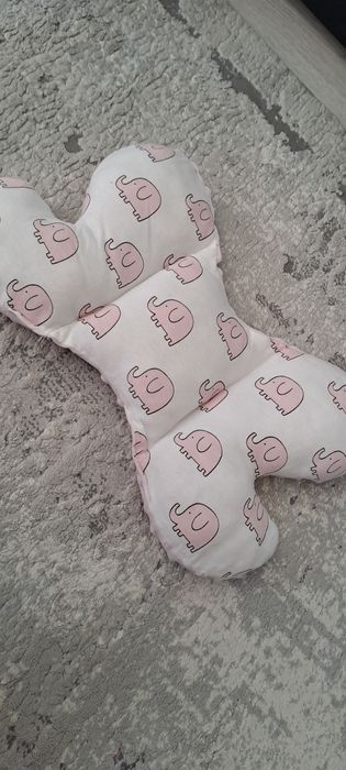 Vând pernuta bebelusi