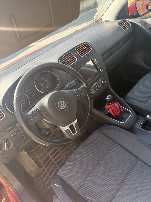VOLKSWAGEN Golf 2010 — imagine 4