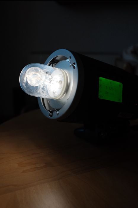 Godox AD600BM – 600 Ws батерийна светкавица, почти нова