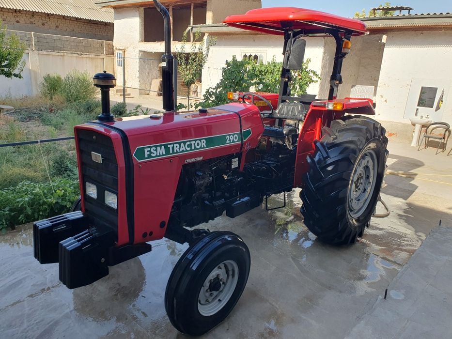 Traktor FSM 290.