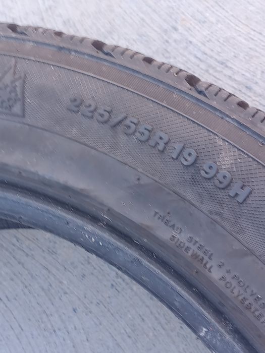 Vind set caucucuri de earna originale