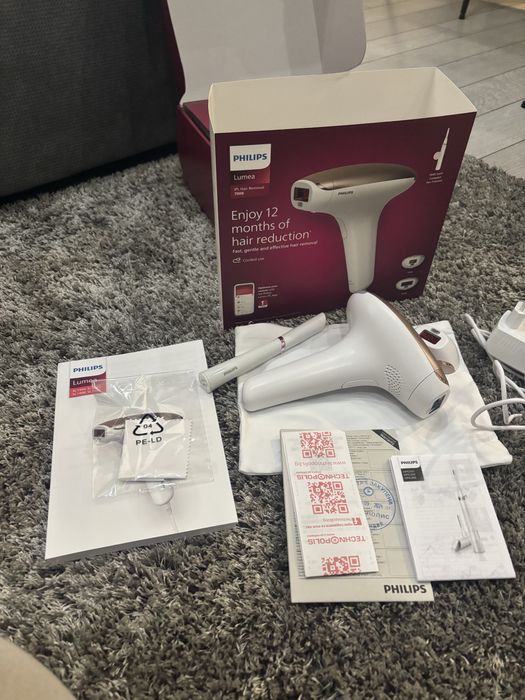 Фотоепилатор Philips Lumea 7000