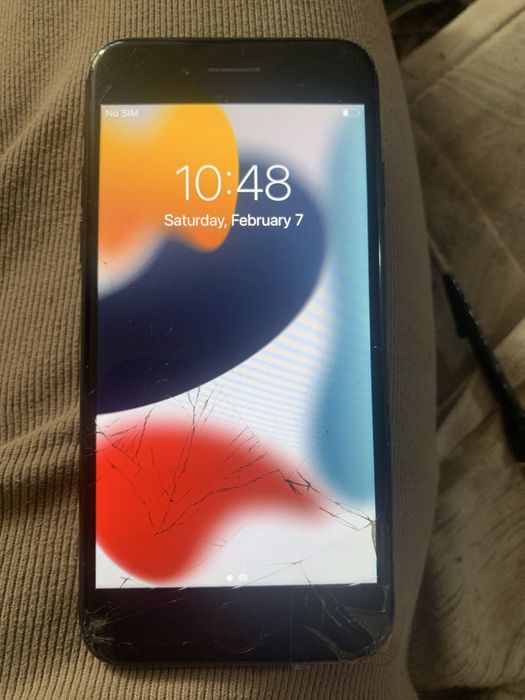 iPhone xr 64г акб78 процентов