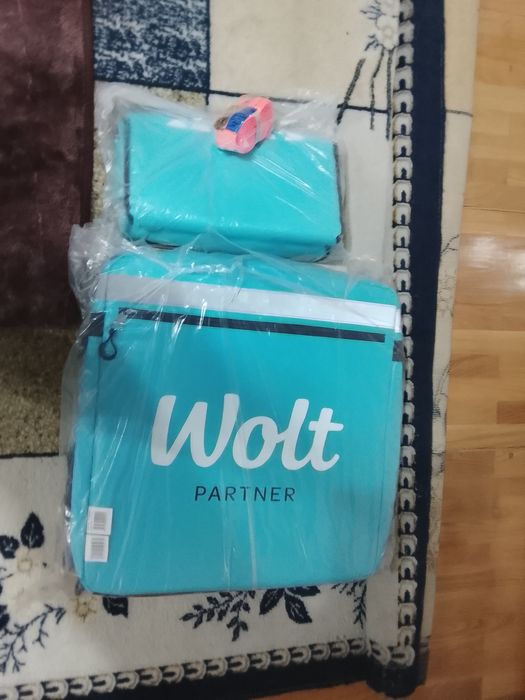 Новая(запечатанная) термосумка от WOLT