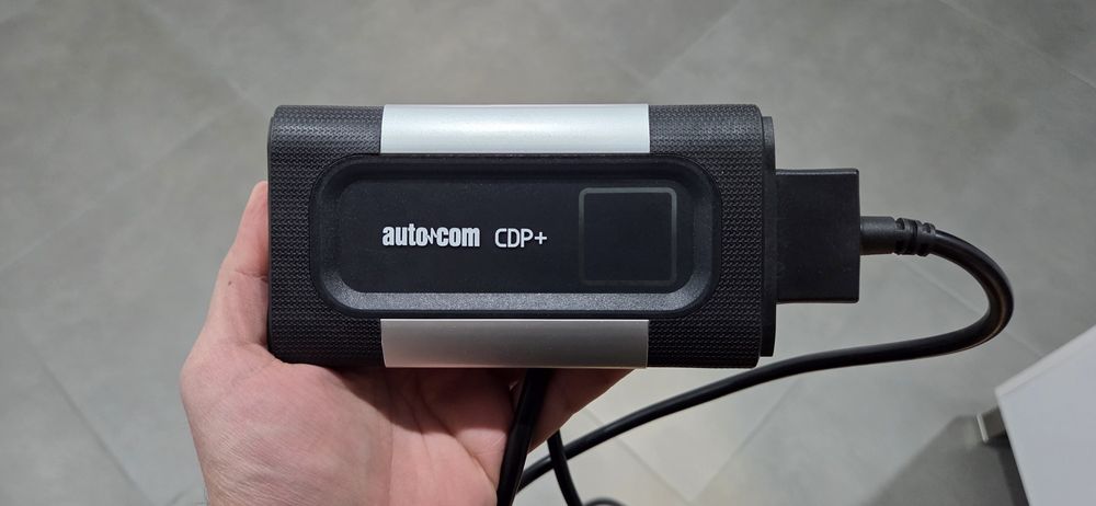 Продавам автодиагностика Autocom CDP+ / Delphi и таблет  Asus Vivotab Note 8