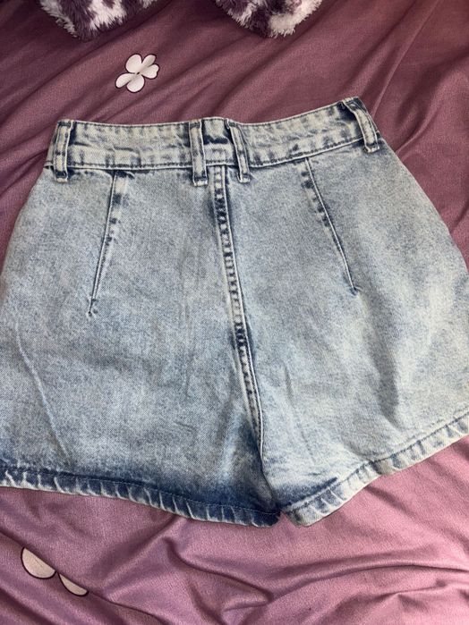 Дамски къси панталони с камъни