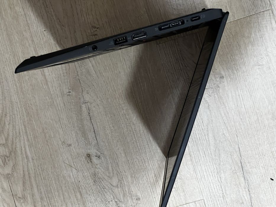 Продавам лаптоп Lenovo ThinkPad T14s Gen 2