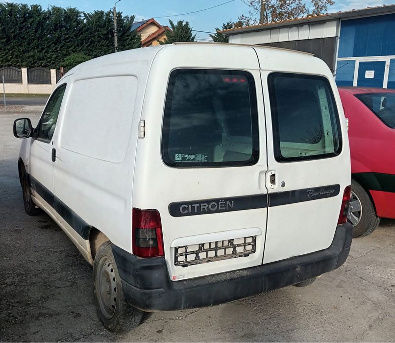 Dezmembrez citroen berlingo 1.6 HDI