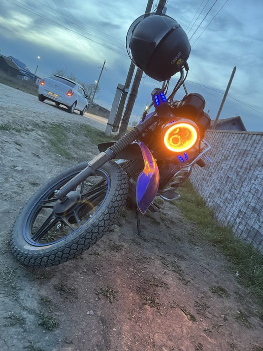 продам два мотоцикла,едут бодро