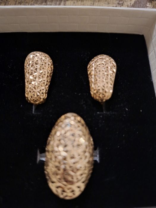 Кольцо+серьги золото 585