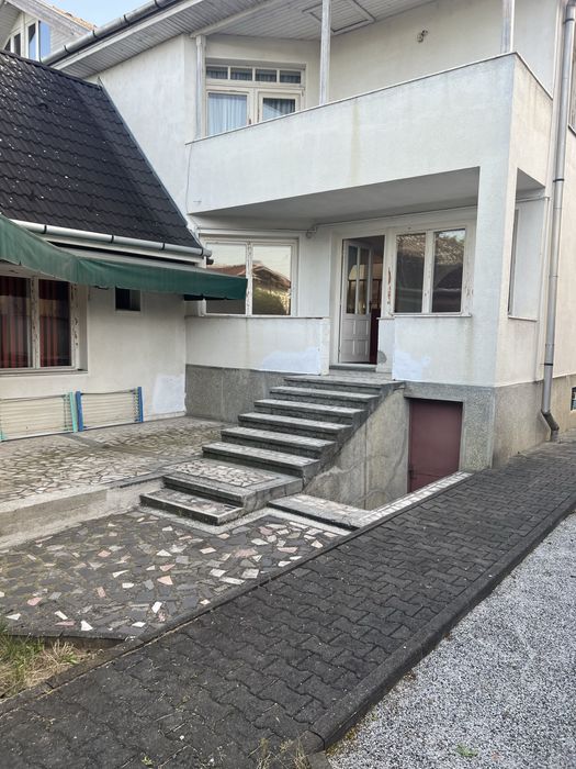 Casa de vanzare -duplex