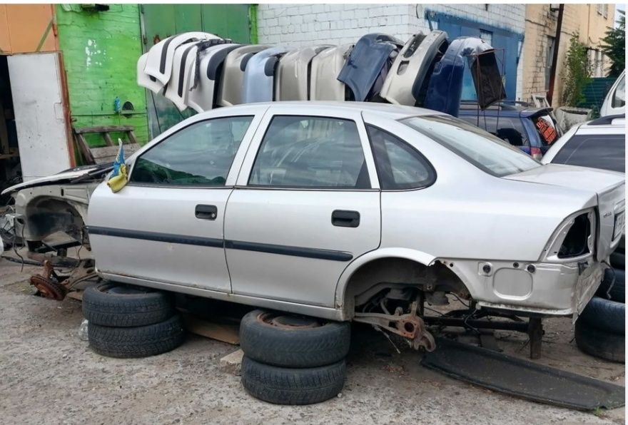 Запчасти на Опель вектора б