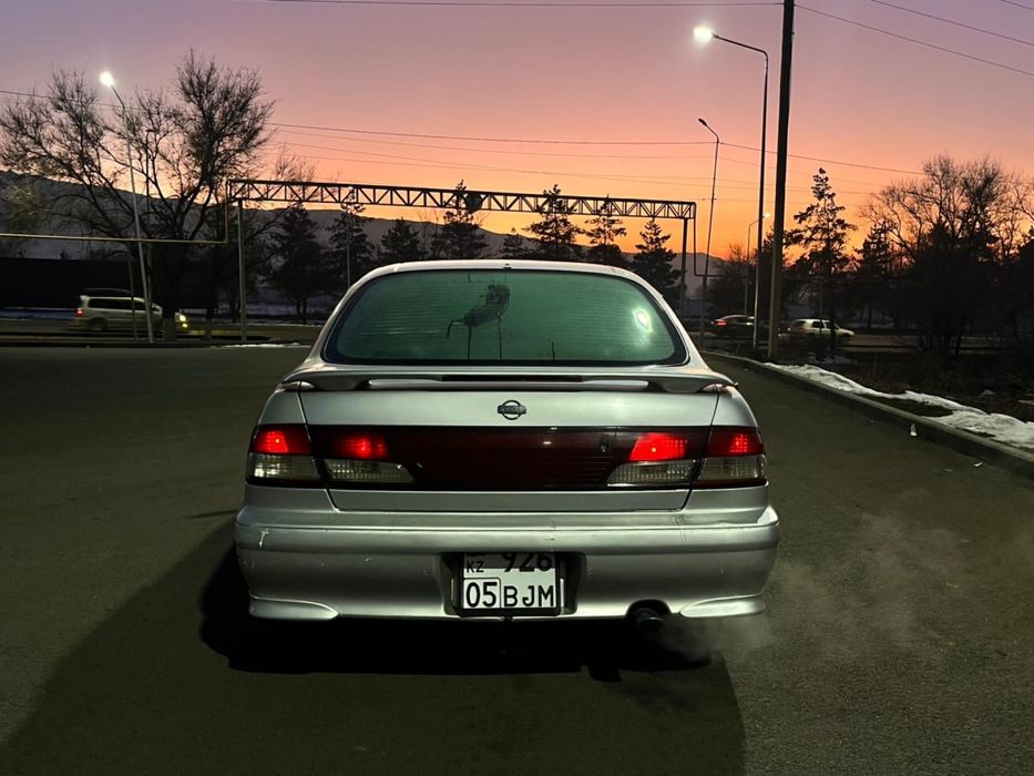 Продам хорошую машину