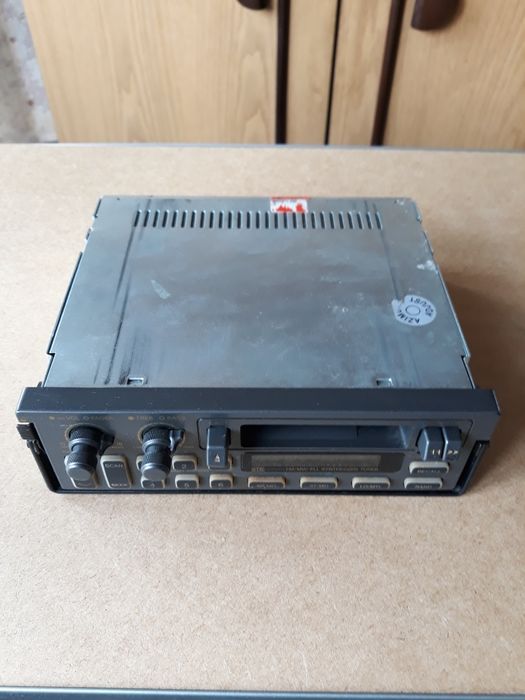 Японски радио-касетофон за кола Супра Supra