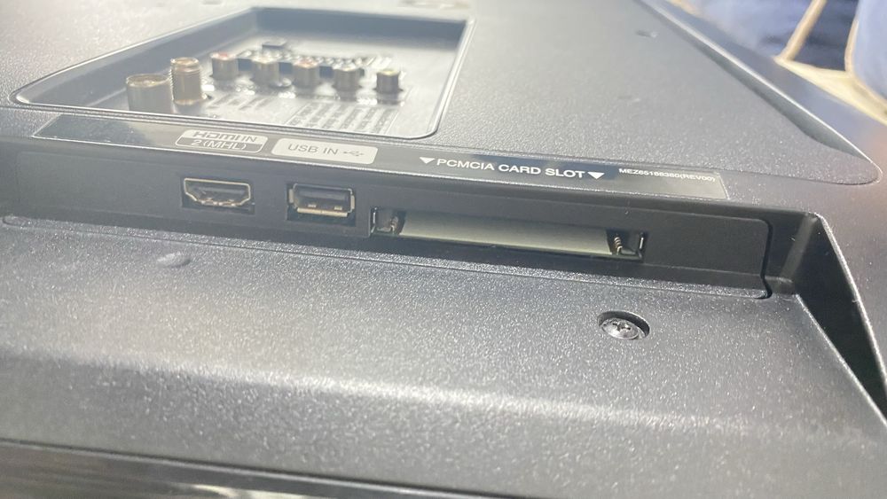 Продам телевизор LG