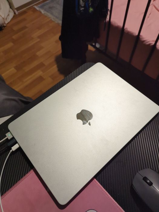 Macbook air 13 M4 16/256