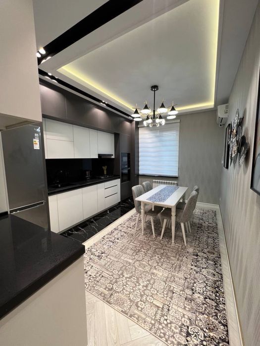 Сдам в долгосрочную аренду 2-ком. кв. в новостройке на Дархане, центр.