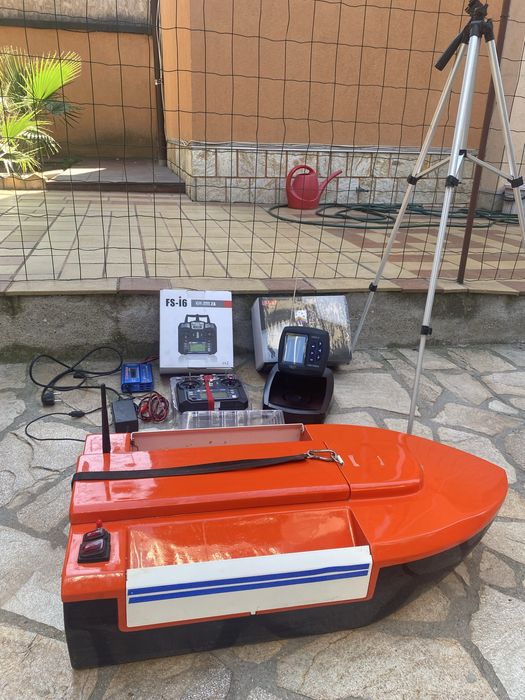 Лодка за захранка