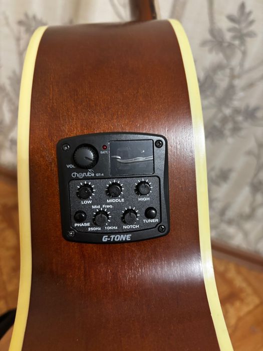 Гитара Godin Seagull