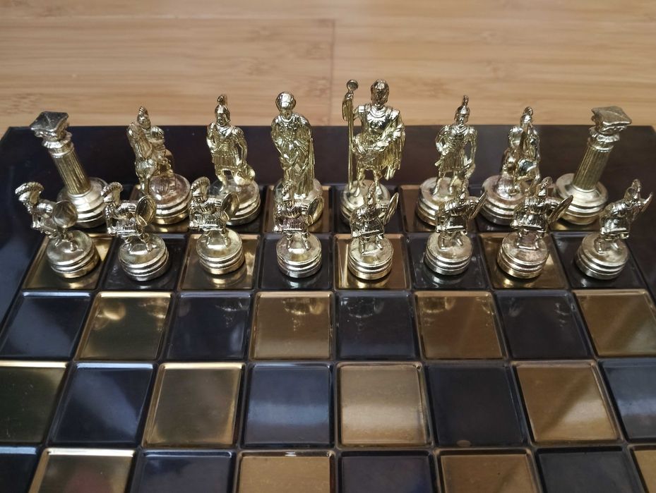 Sah Manopoulos de lux cu piese metalice