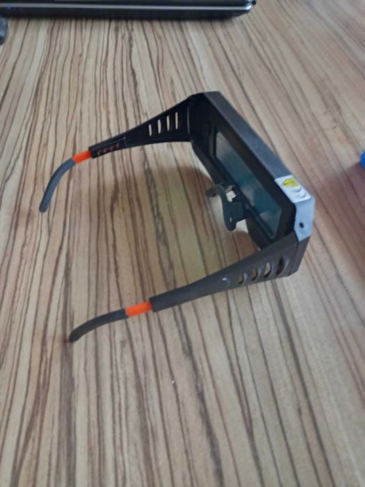 очила за заваряване