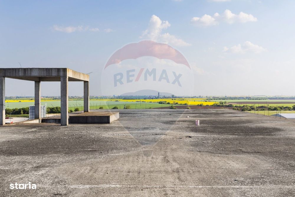 Teren cu construcție de beton, de vânzare, 3754 mp – zona Aradul Nou