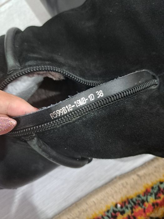 Продам кожаные сапоги