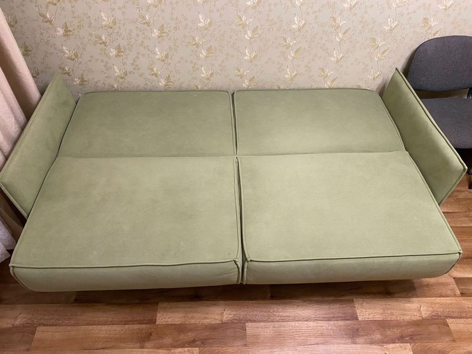 Диван в отличном состоянии
