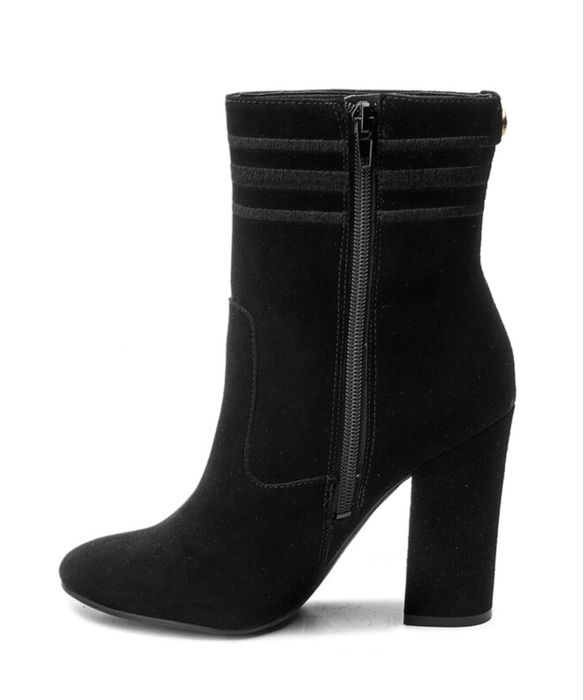 Велурени Боти GUESS