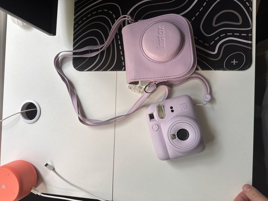 Продам instax 12 mini