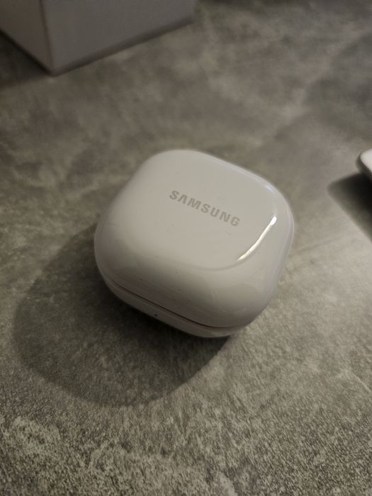 Samsung Galaxy Buds FE