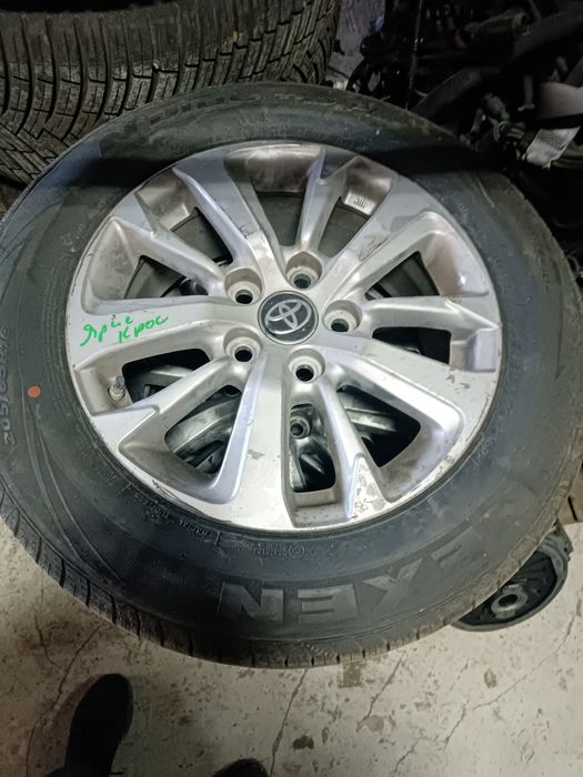 Алуминиеви джанти за Тойота Ярис Крос