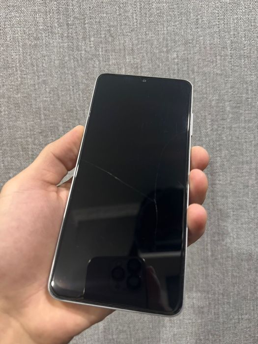 Продаю Самсунг а06 128гб