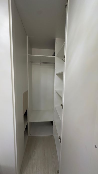 Продам шкаф-гардероб