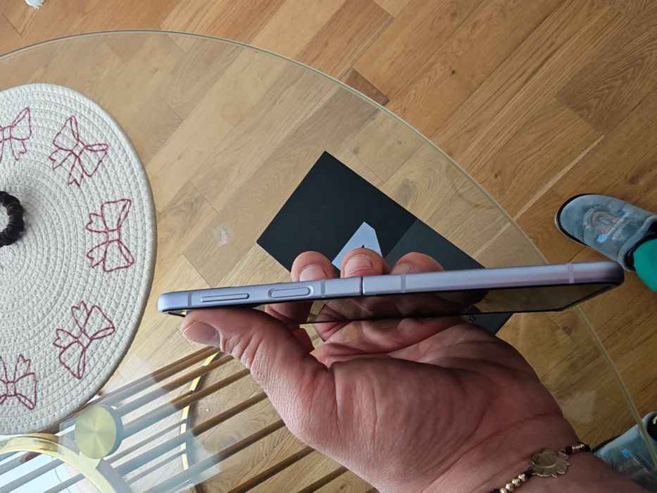 Galaxy Z Flip3 5G Lavender 
Lavender, 128 GB
Lavender, 128 GB
Lavender