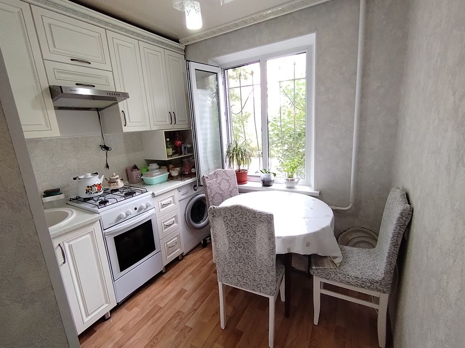 Продаётся 3 ком кв Самал