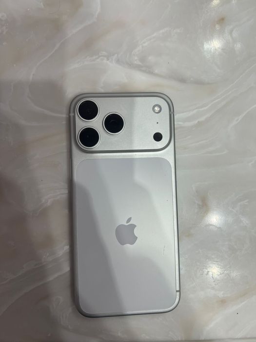 iPhone 17 pro max E-Sim