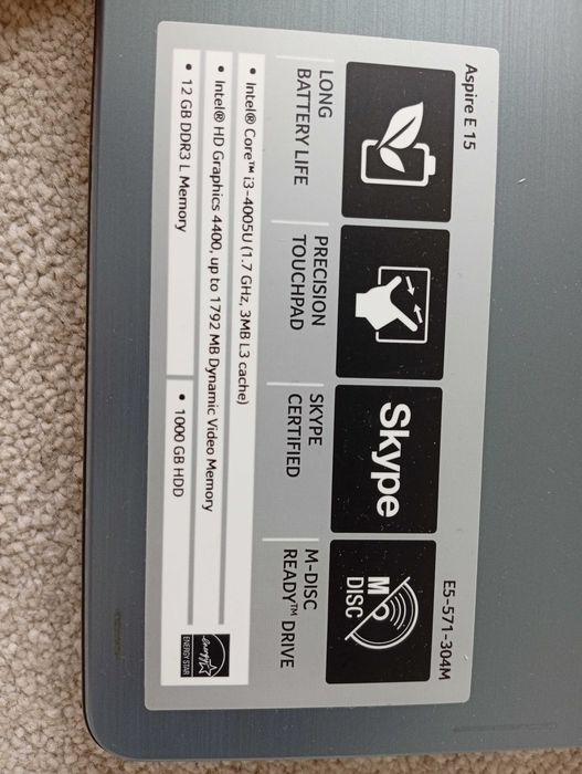 Acer 15,6"/12RAM/i3 процесор 1, 7GHz/1TB, като нов, лаптоп, ноутбук